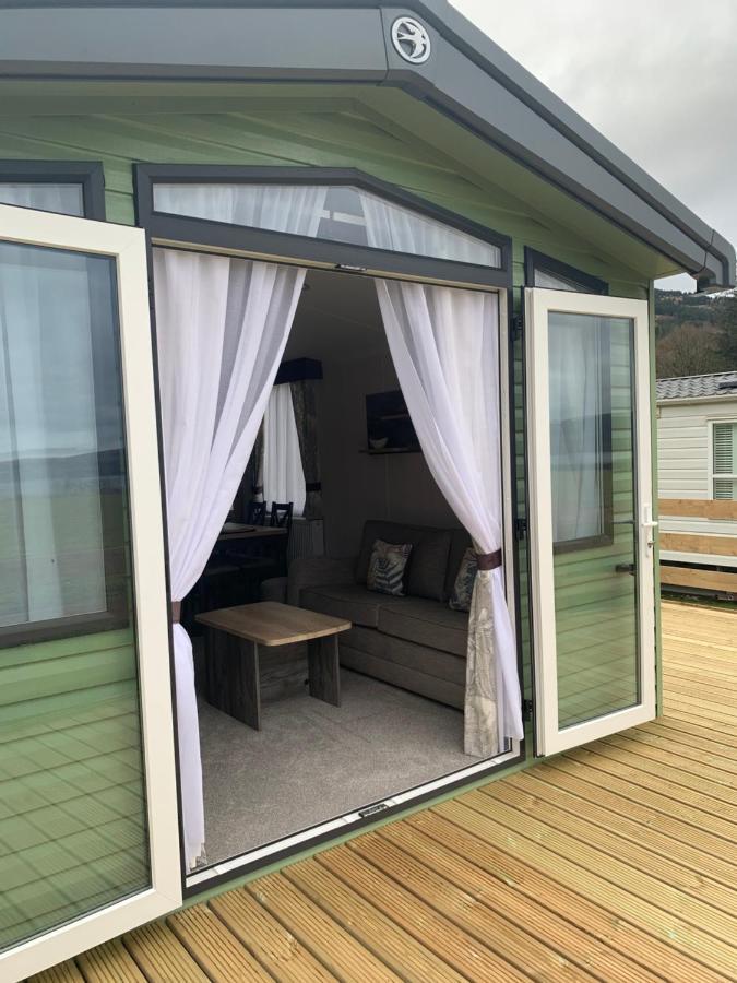 Swift Bordeaux Sea View No 3 *
